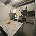 Tiziano's Lägenhet *