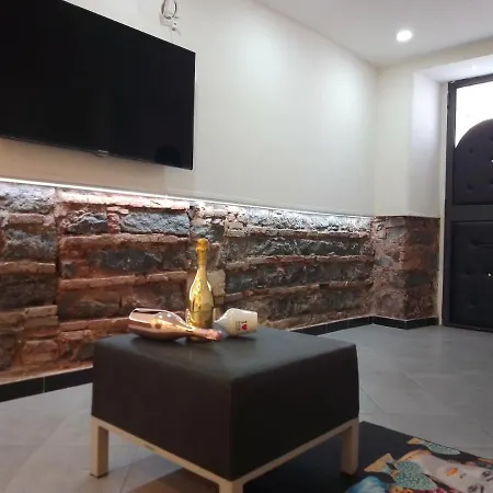 Tiziano's Apartment *