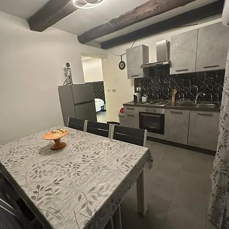 Tiziano's Apartment *